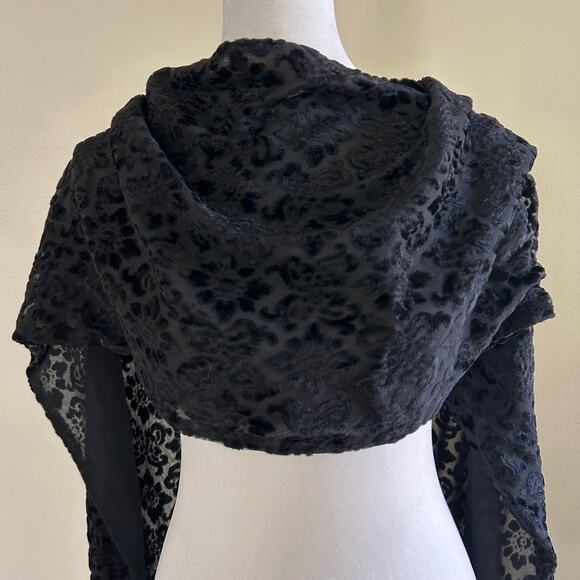 Velvet Burnout Scarf Black Women’s OS Wrap Winter Accessories Gothic Elegant - Picture 2 of 7